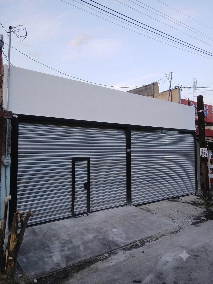 Fachada del inmueble con local y vivienda en Presidente Cárdenas 1285, Zona Centro de Saltillo