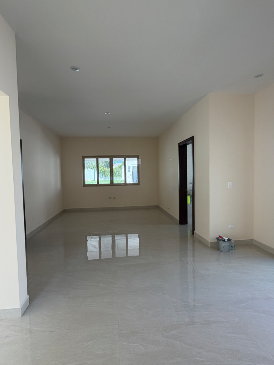 casa-en-venta-saltillo-vivento-11 Área interior amplia de casa en venta en Vivento Residencial, Saltillo